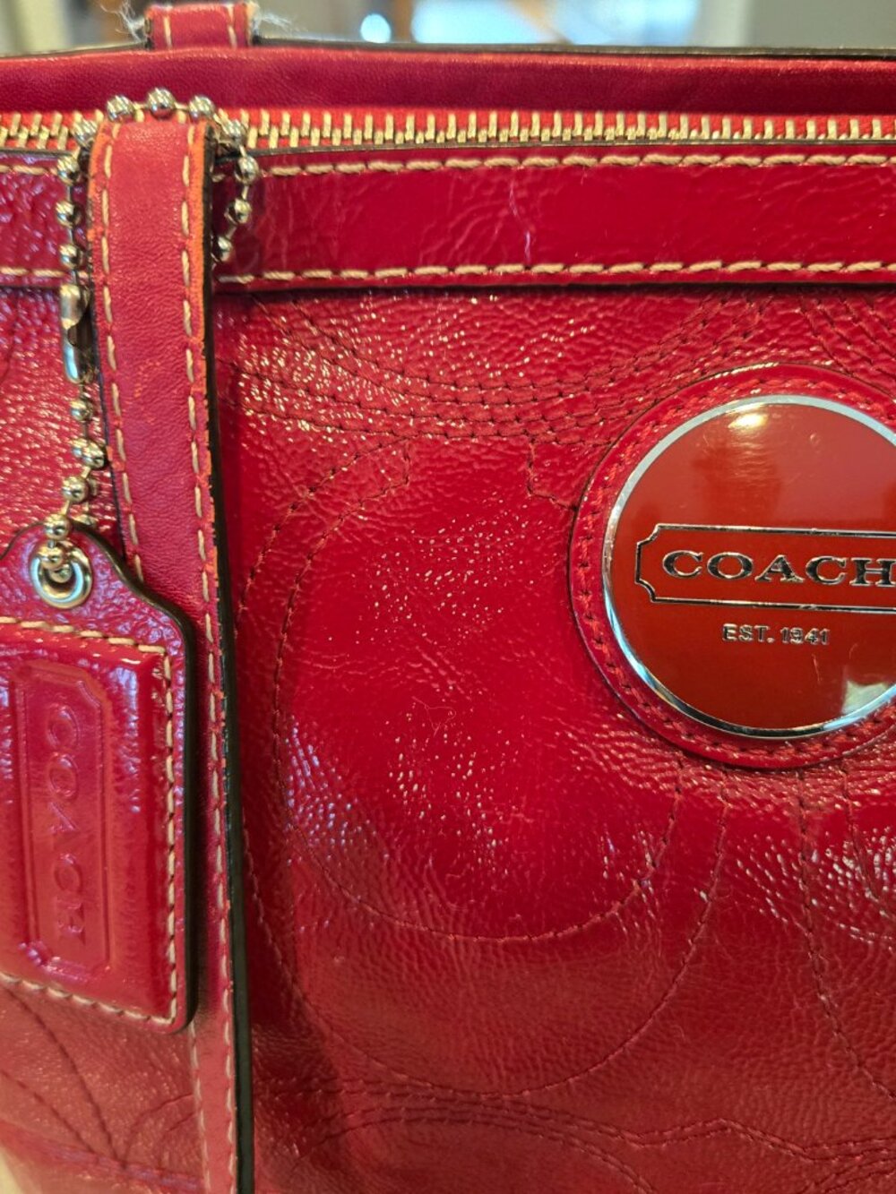 Coach F15142 Red Patent Leather Signature Embossed Tote Bag Crimson - Picture 2 of 8